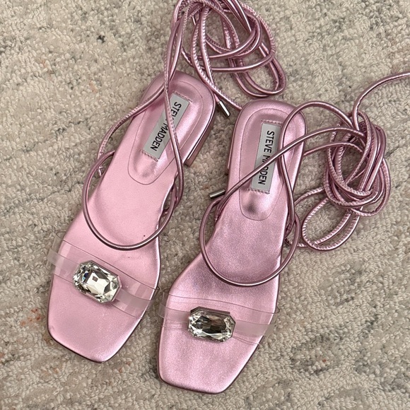 Steve Madden Metallic Pink Lace-Up Sandals - Picture 1 of 1